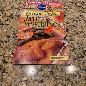 Vintage Pillsbury Classic Cookbooks Garden Fresh Fruits and Vegetables
